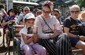 Girl Holding Free Oleg Sentsov Postcard