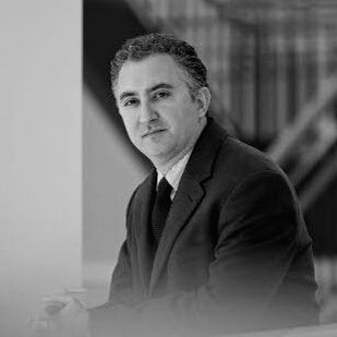 Nassir Ghaemi headshot