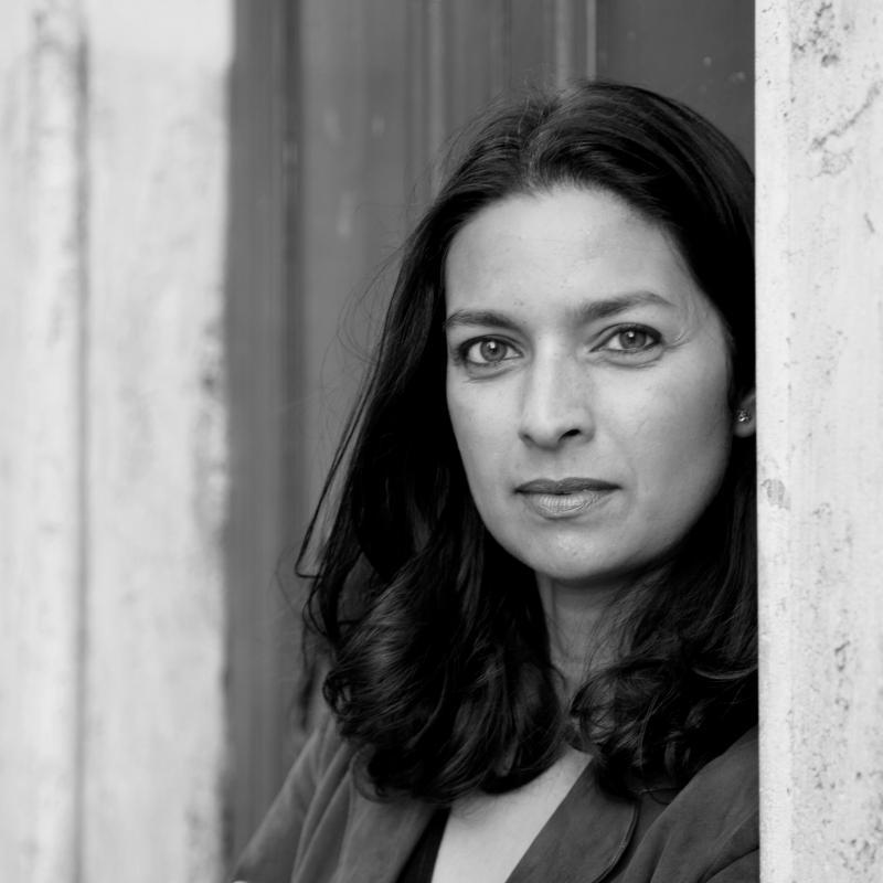 Jhumpa Lahiri headshot