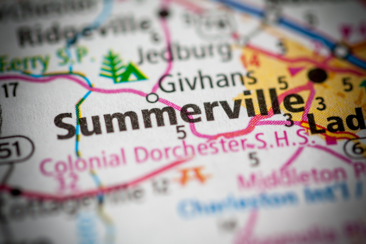 Close-up of a map highlighting Summerville and surrounding areas, including Givhans, Jedburg, and Colonial Dorchester State Historic Site, with roads and landmarks visible.
