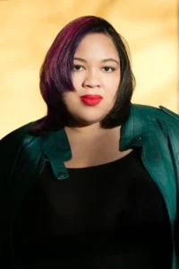 Danielle Evans headshot