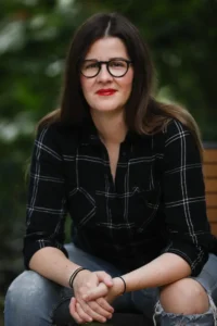 Kristen Arnett headshot