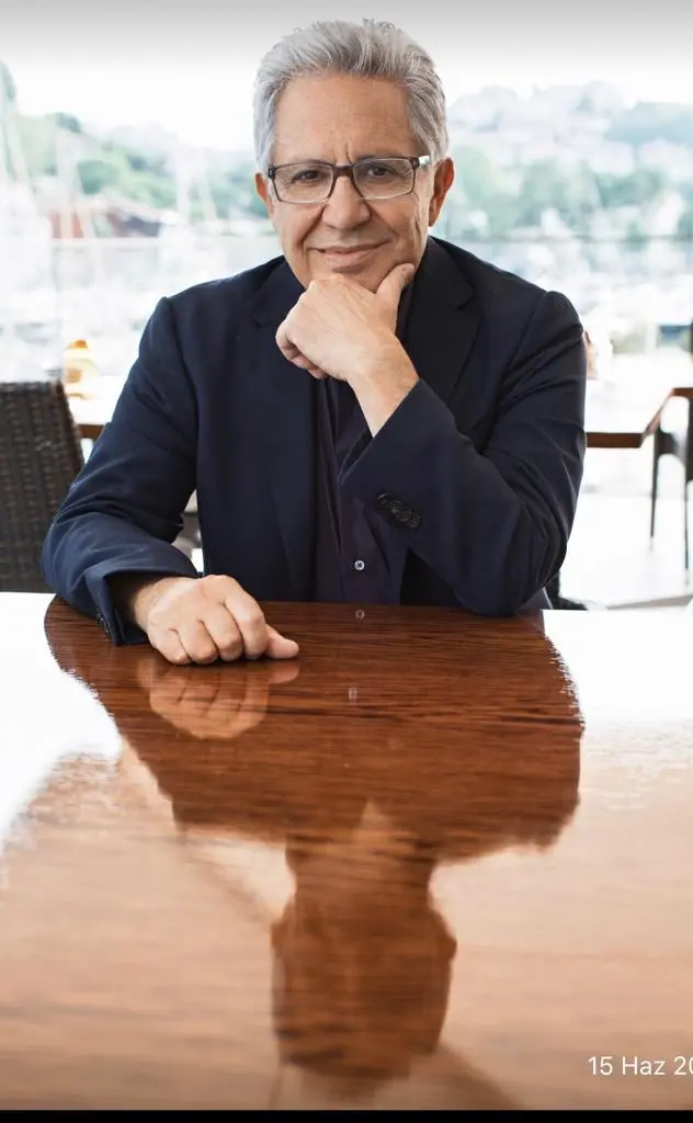 Zülfü Livaneli headshot