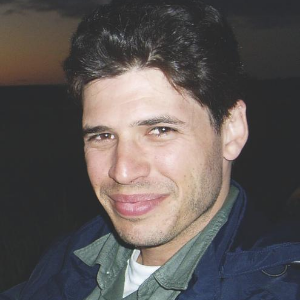 Max Brooks headshot