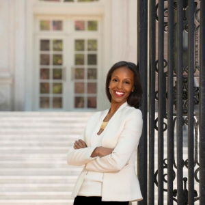 Sarah Lewis headshot